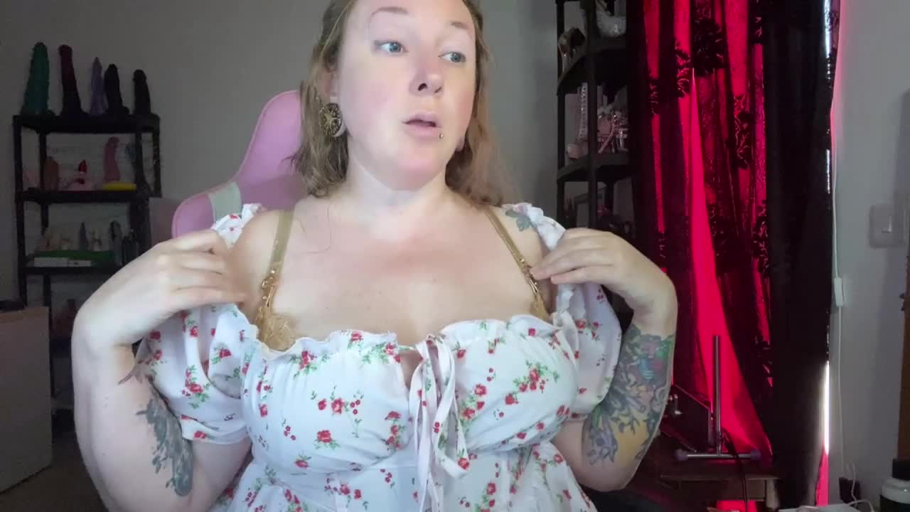 NylonQueen Adult Chat August 14, 2026
