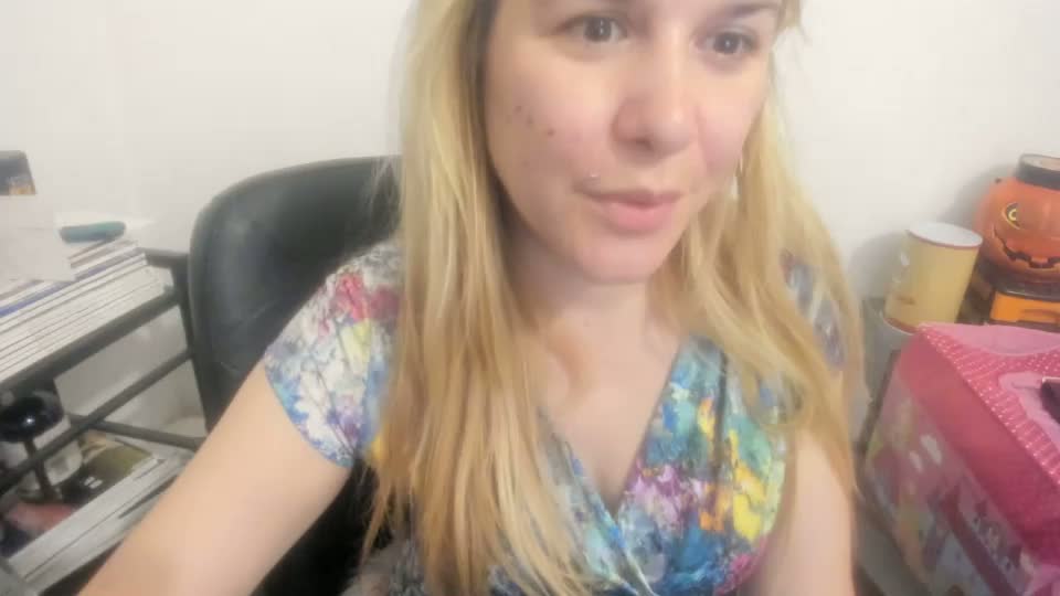 artsyandcraftsy_ Adult Chat August 14, 2026