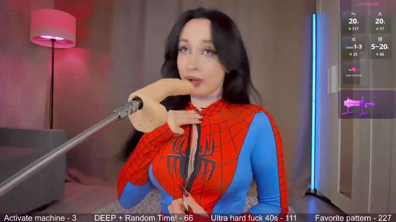 Juicy-Vikki Adult Chat August 14, 2026