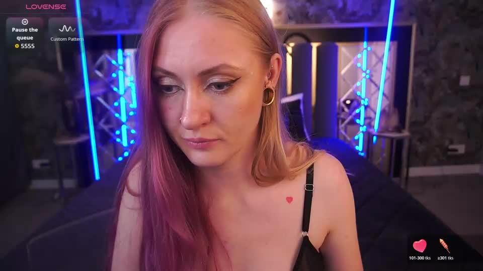 dramaquenn Adult Chat August 14, 2026