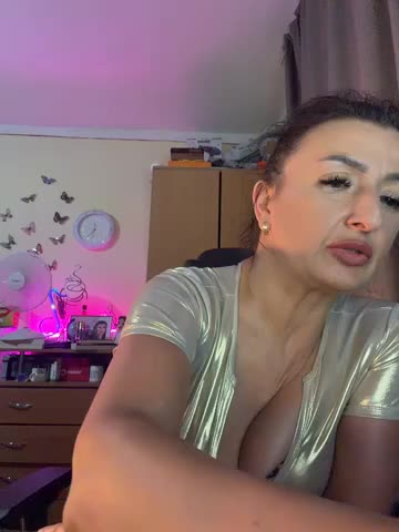 Hotangel75 Adult Chat August 15, 2026
