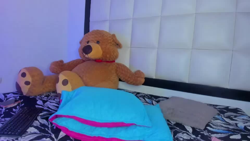 biancaarossii Adult Chat August 15, 2026