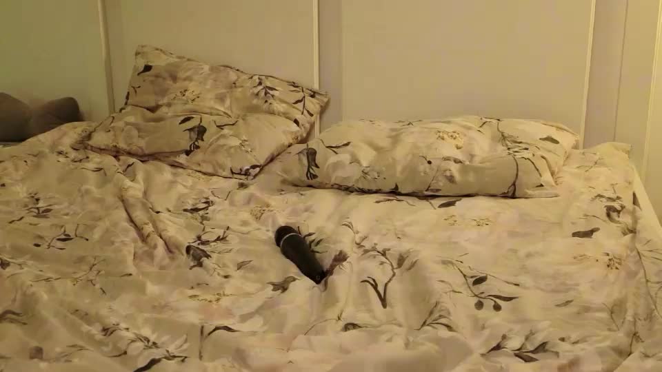 eliana_fox Adult Chat August 15, 2026