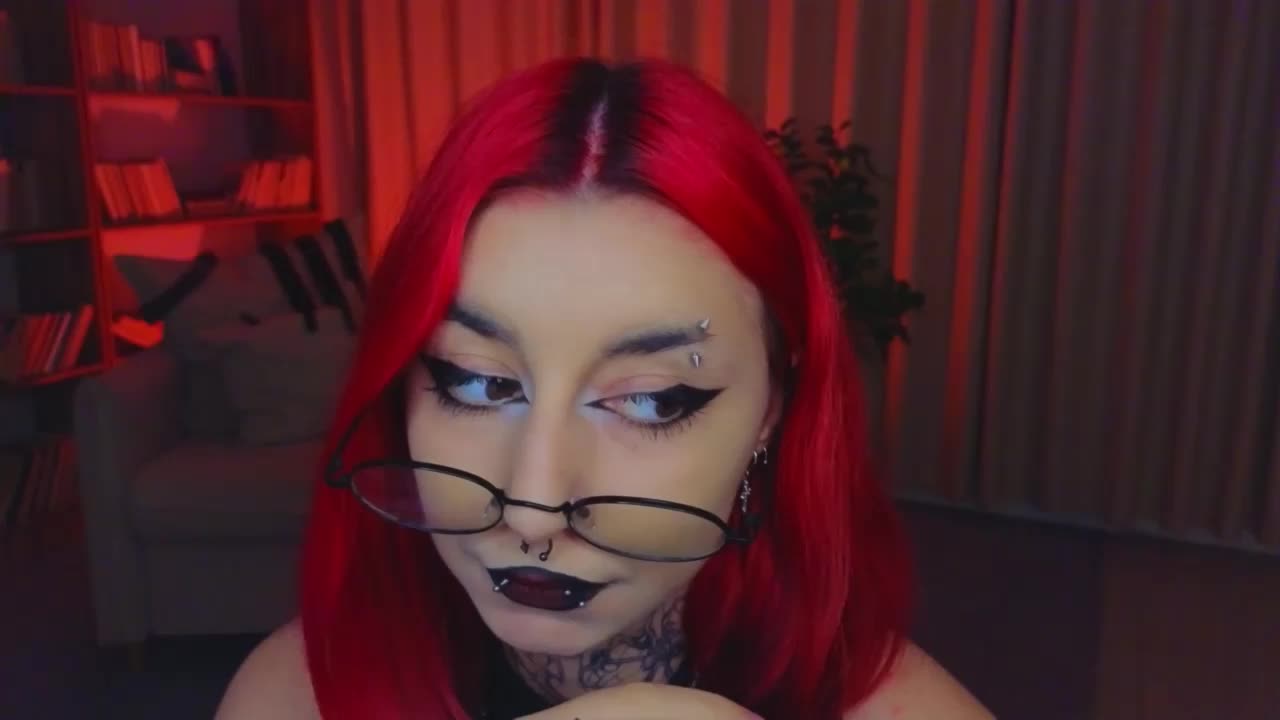 MistressMarcelline Adult Chat August 14, 2026
