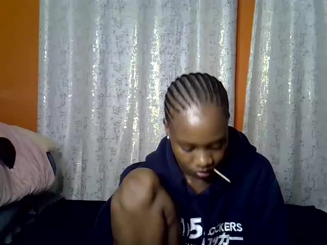 fine_queen12 Adult Chat August 15, 2026