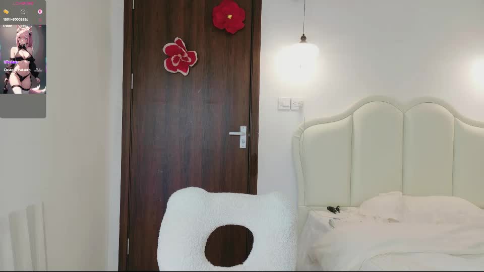 strawberry_loveee Adult Chat August 14, 2026