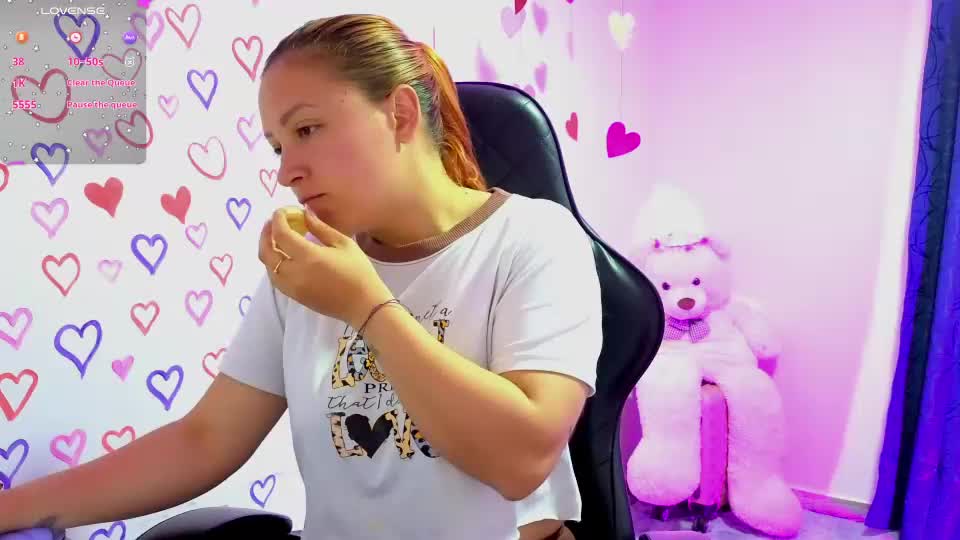 tessawhisnton Adult Chat August 15, 2026