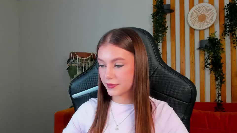 ericafoxes Adult Chat August 15, 2026