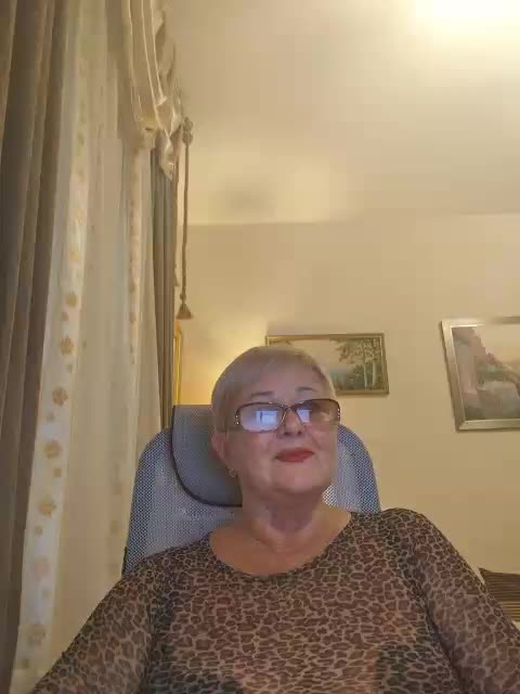 KarinkaSweet Adult Chat August 15, 2026