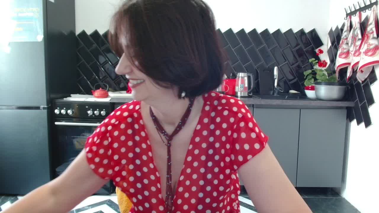 ANGELALADI Adult Chat August 14, 2026