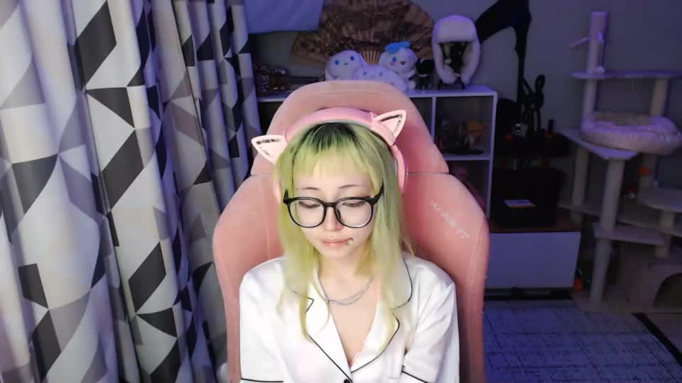 danyelleeyermann Adult Chat August 15, 2026