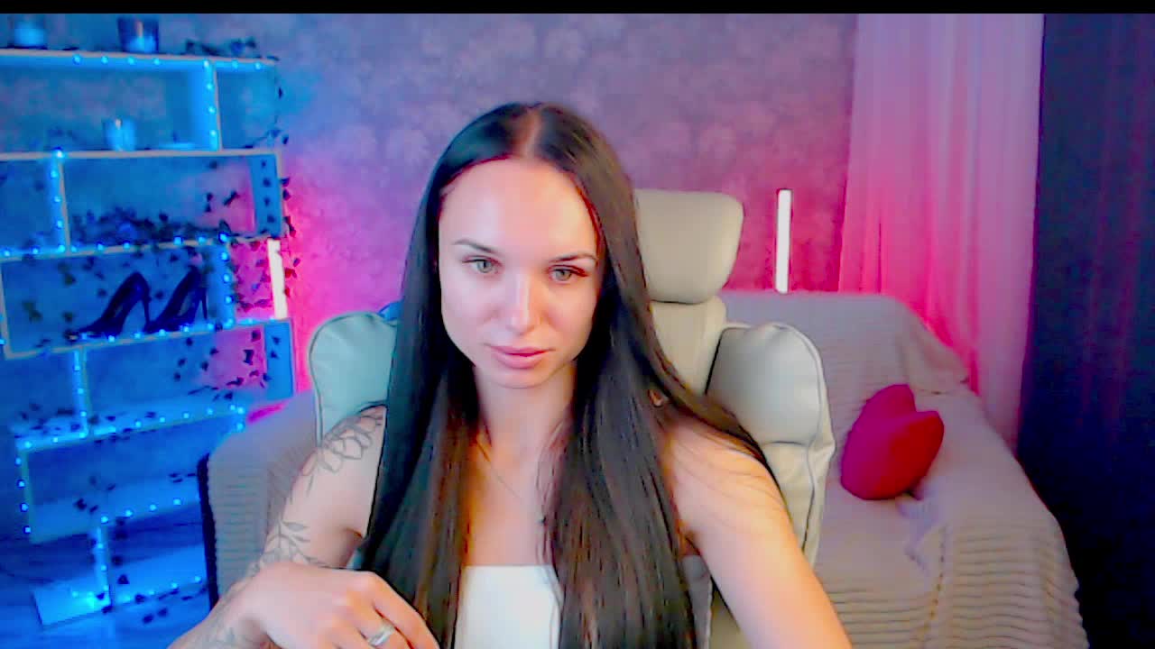 NicoleMerz Adult Chat August 14, 2026