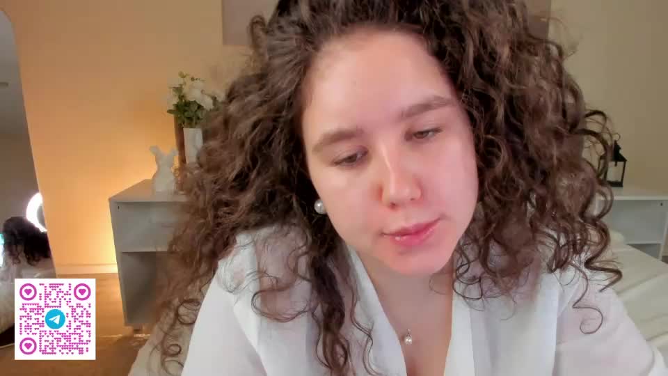 ariella_sol Adult Chat August 15, 2026