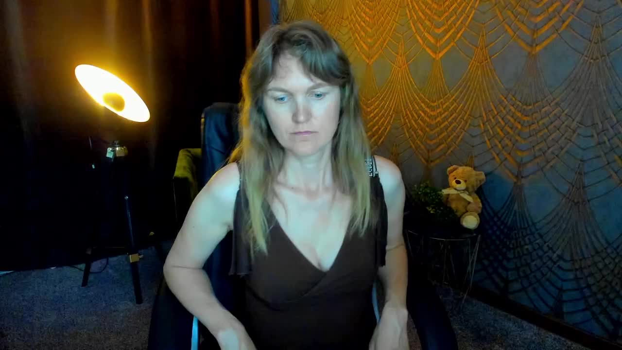 Annabel-xxx Adult Chat August 15, 2026