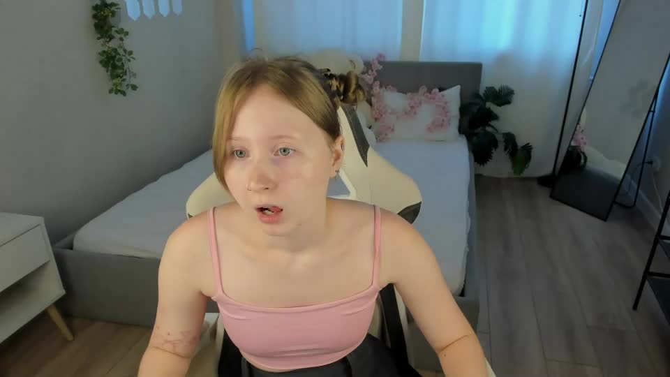 lilitiny Adult Chat August 15, 2026