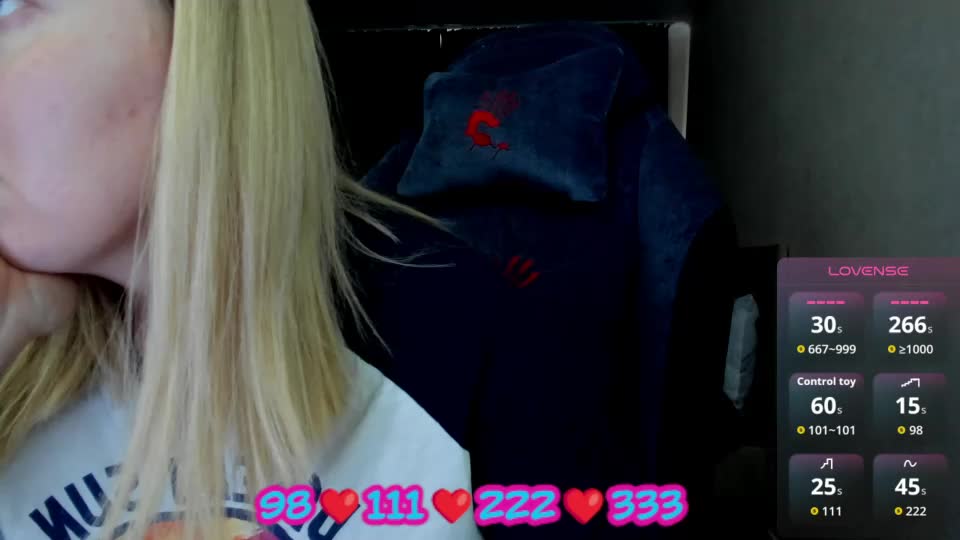 oliviamunk Adult Chat August 15, 2026
