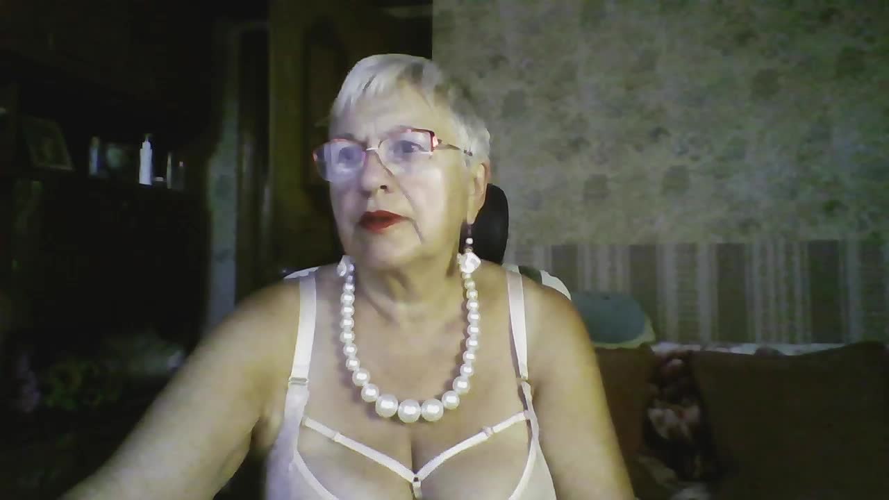 SweetCherry00 Adult Chat August 15, 2026