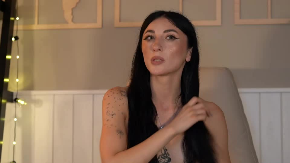 elliejules Adult Chat August 15, 2026