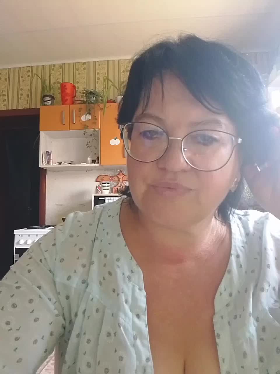 Tanya19722 Adult Chat August 15, 2026