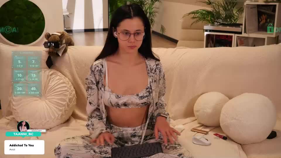 taanni_bc Adult Chat August 15, 2026