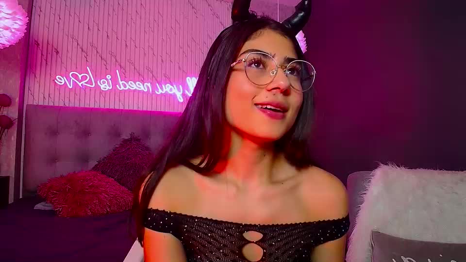 maddy_kind Adult Chat August 15, 2026
