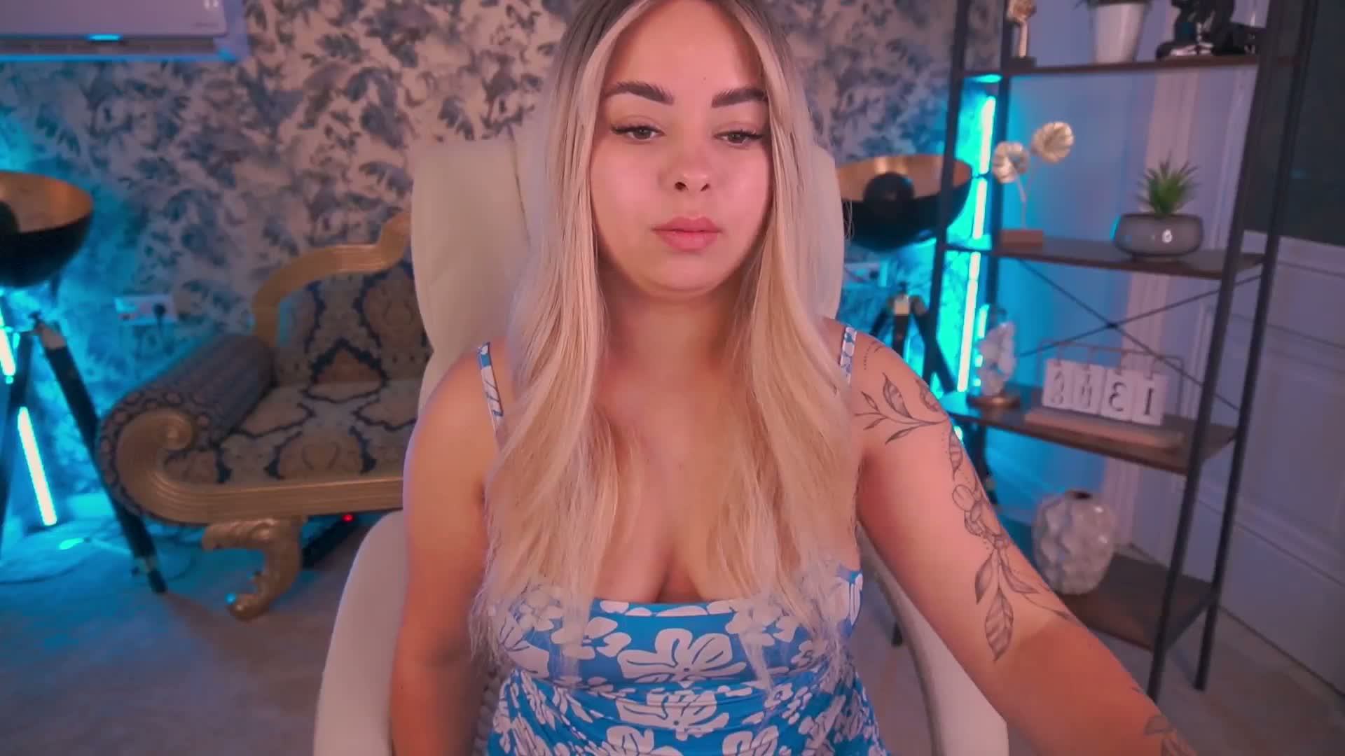SusieWood Adult Chat August 15, 2026