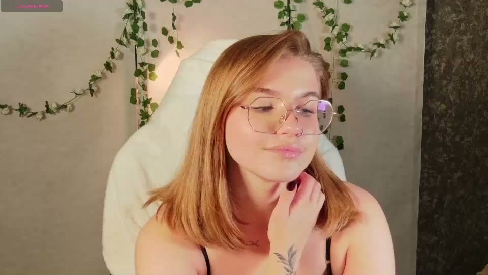 sophiemure Adult Chat August 15, 2026