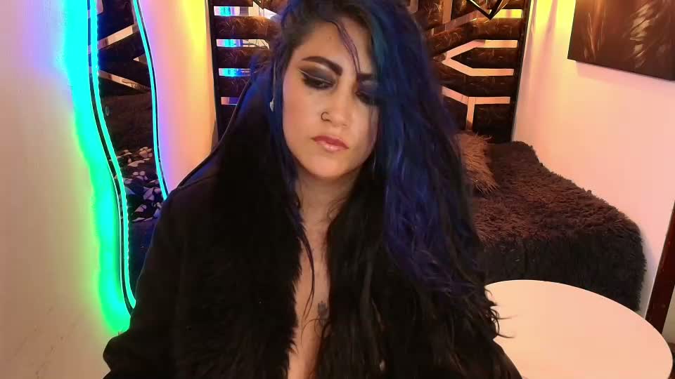 scarleth_bluee Adult Chat August 15, 2026
