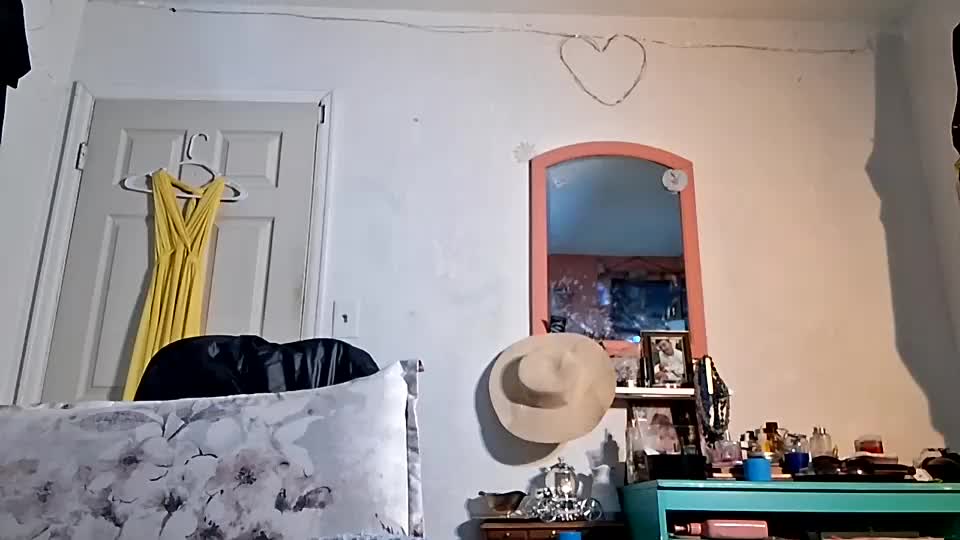 rraineonme Adult Chat August 15, 2026