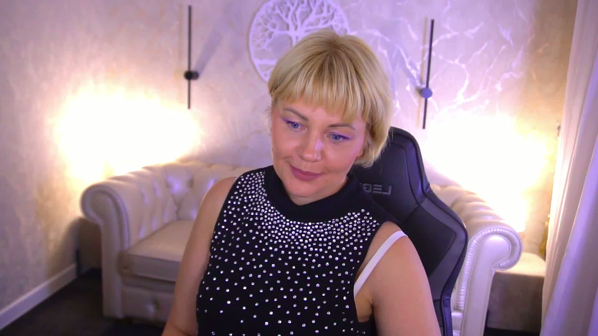 AmiraNight Adult Chat August 15, 2026