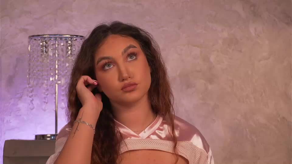 valentinamonroee_ Adult Chat August 15, 2026