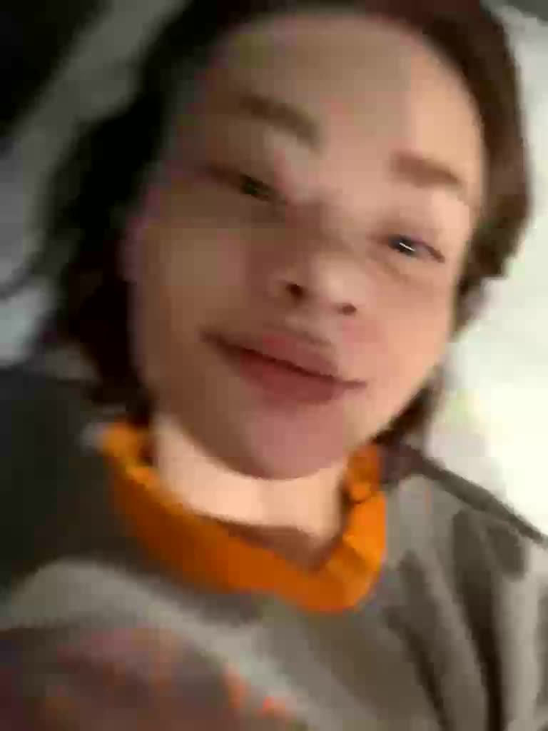 18YoungPussy18 Adult Chat August 15, 2026