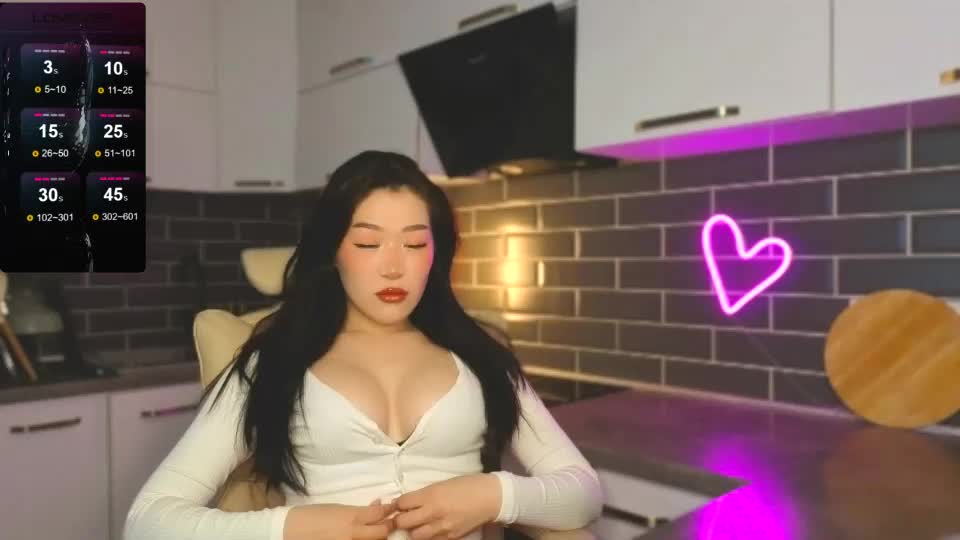 emmavictori Adult Chat August 16, 2026