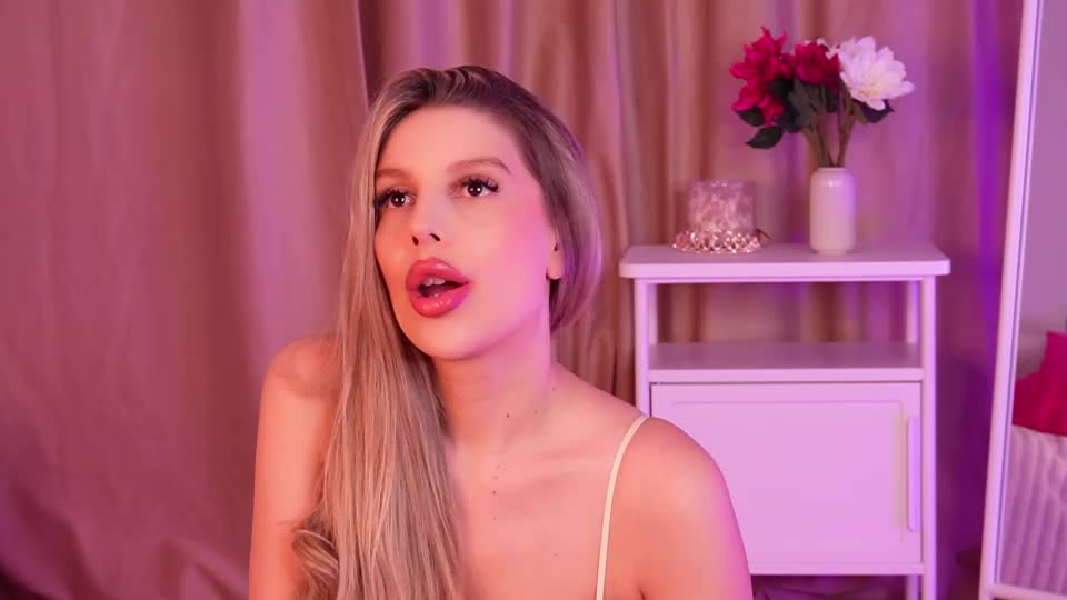 missclairee Adult Chat August 16, 2026