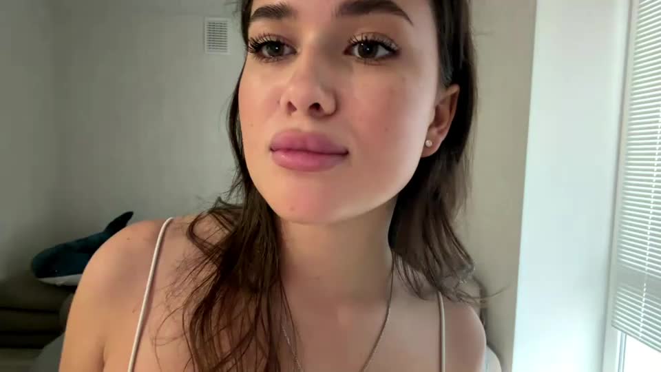 peachyvibee Adult Chat August 15, 2026