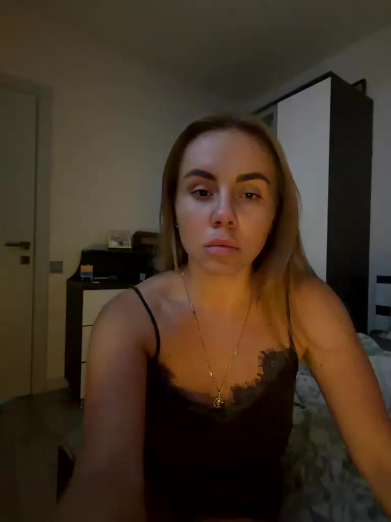 Angelgirl20 Adult Chat August 15, 2026