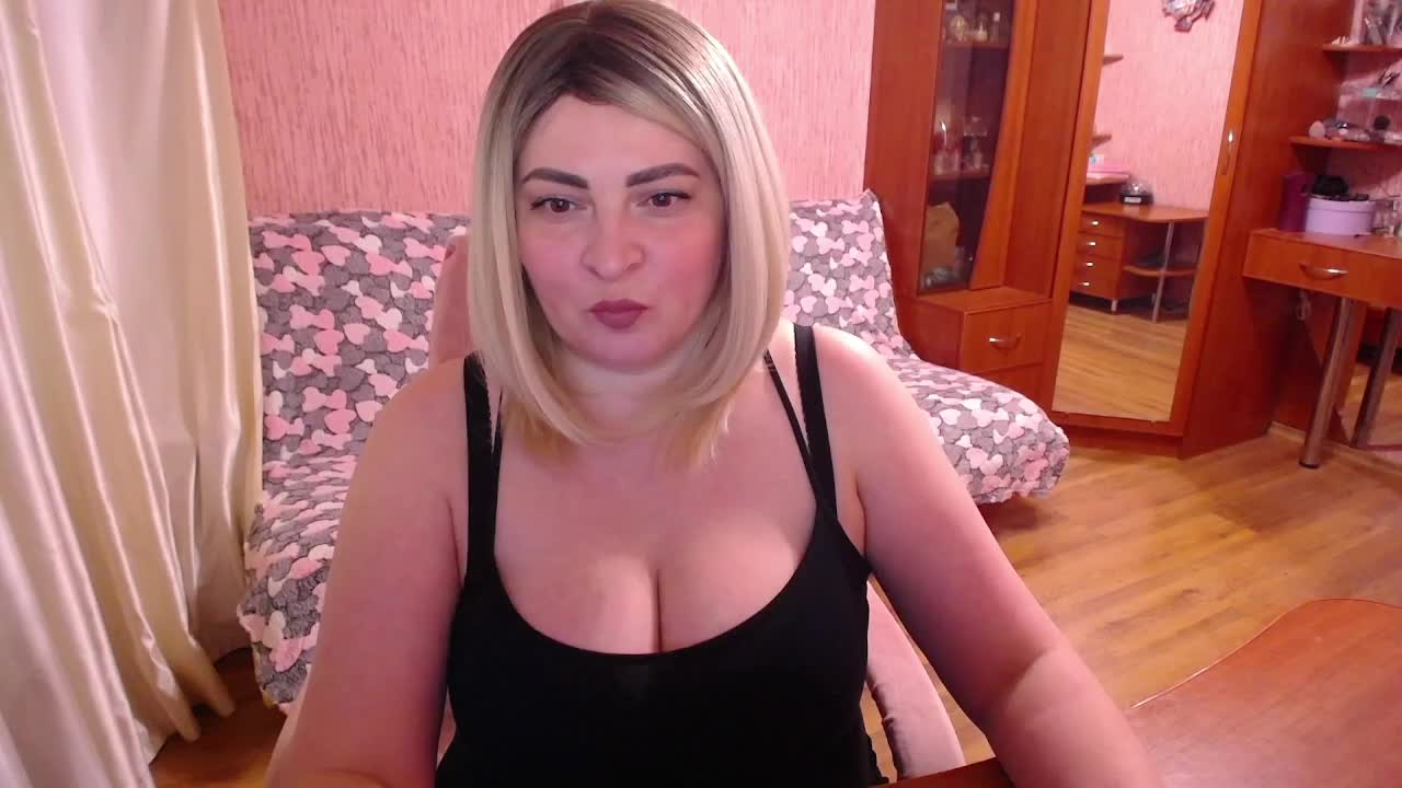 -MeowMeow- Adult Chat August 15, 2026