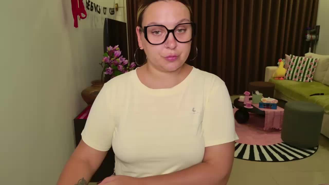 EvaPuffy Adult Chat August 16, 2026