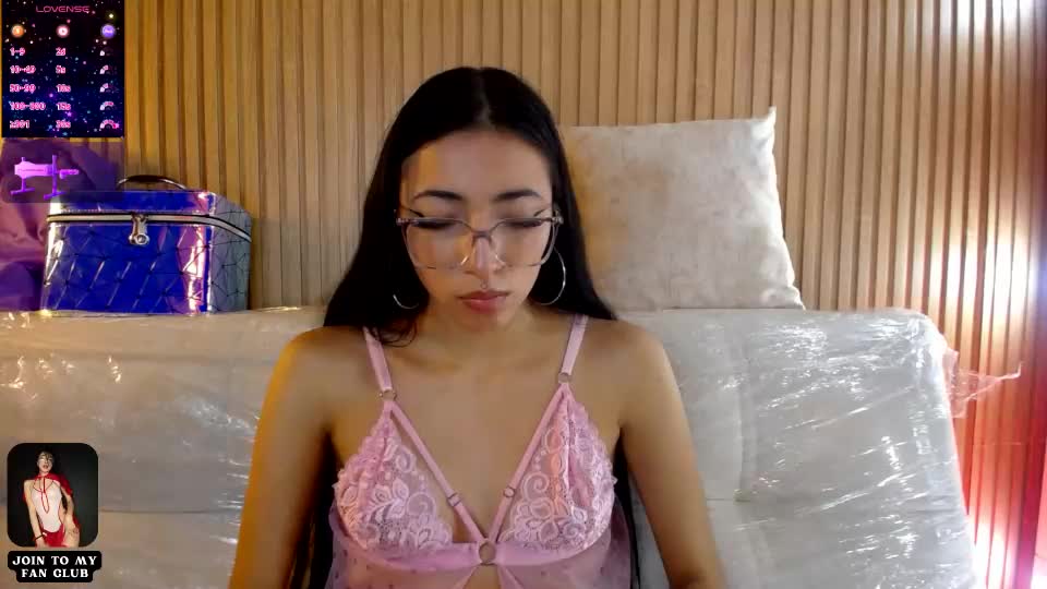 violett1126 Adult Chat August 16, 2026