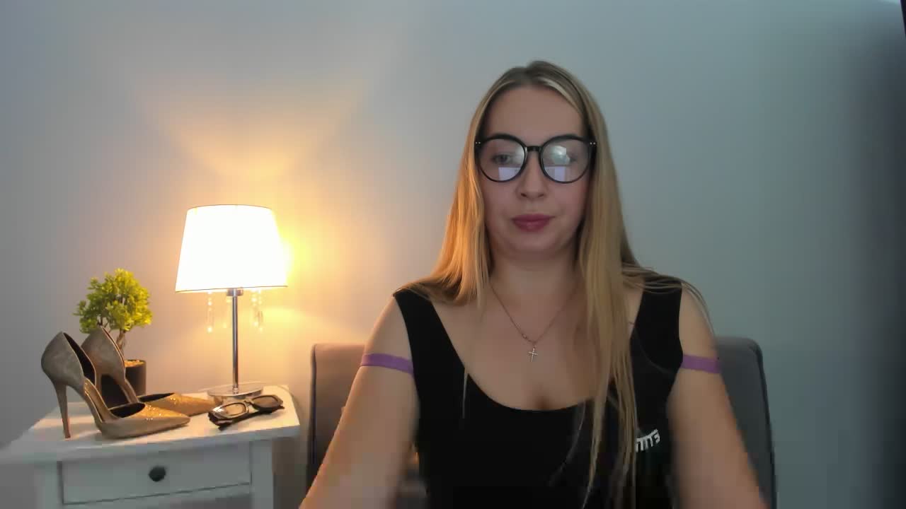AriaBeauty Adult Chat August 16, 2026