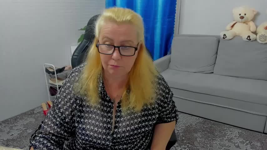 Frau_Marta Adult Chat August 15, 2026