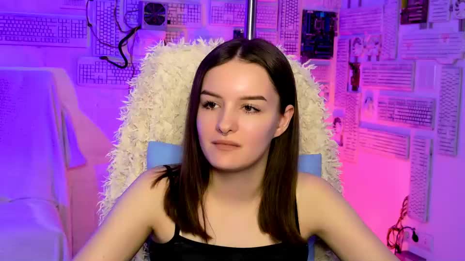 kelliebanshe Adult Chat August 15, 2026