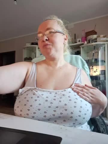 Viola27 Adult Chat August 15, 2026
