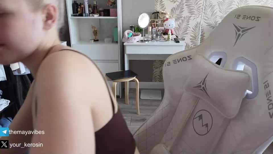 maya_blonde18 Adult Chat August 15, 2026
