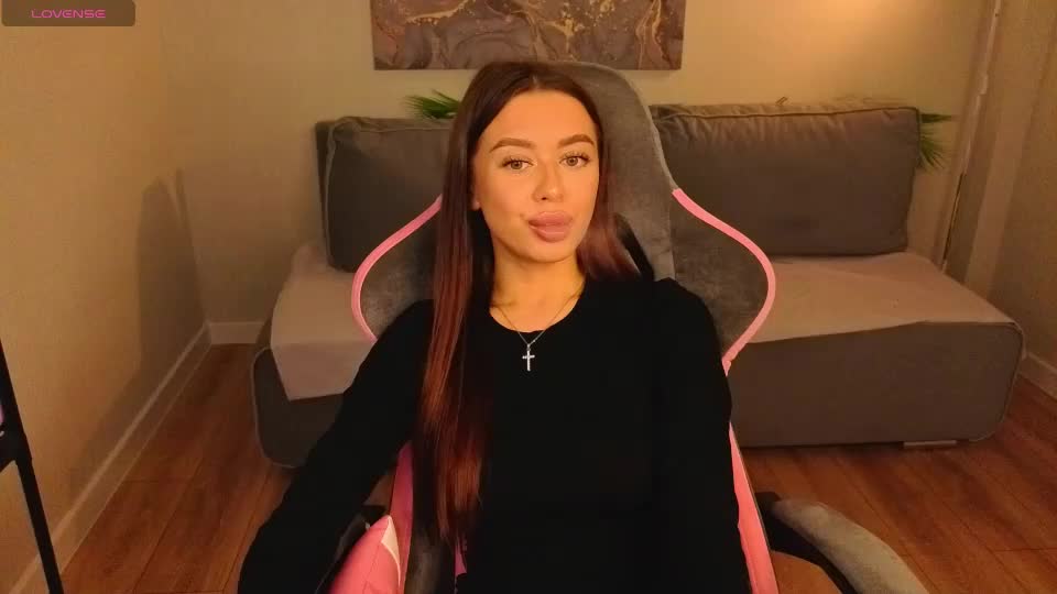nicolerossss Adult Chat August 16, 2026