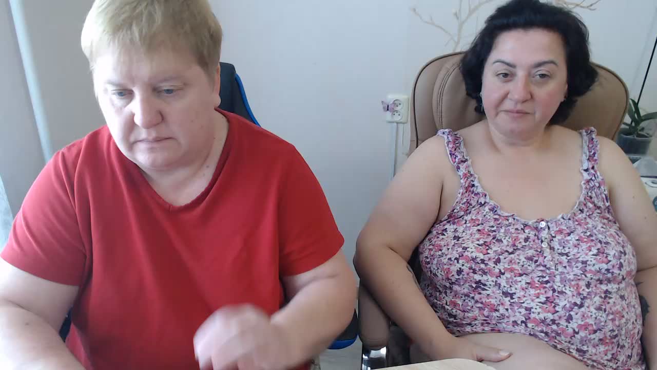 XMollyJaneEX Adult Chat August 16, 2026