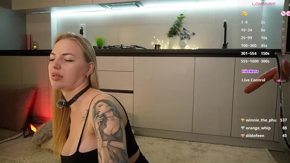 karolina_hotty Adult Chat August 16, 2026