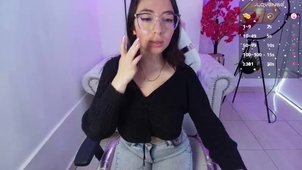 veronica_miiller Adult Chat August 16, 2026