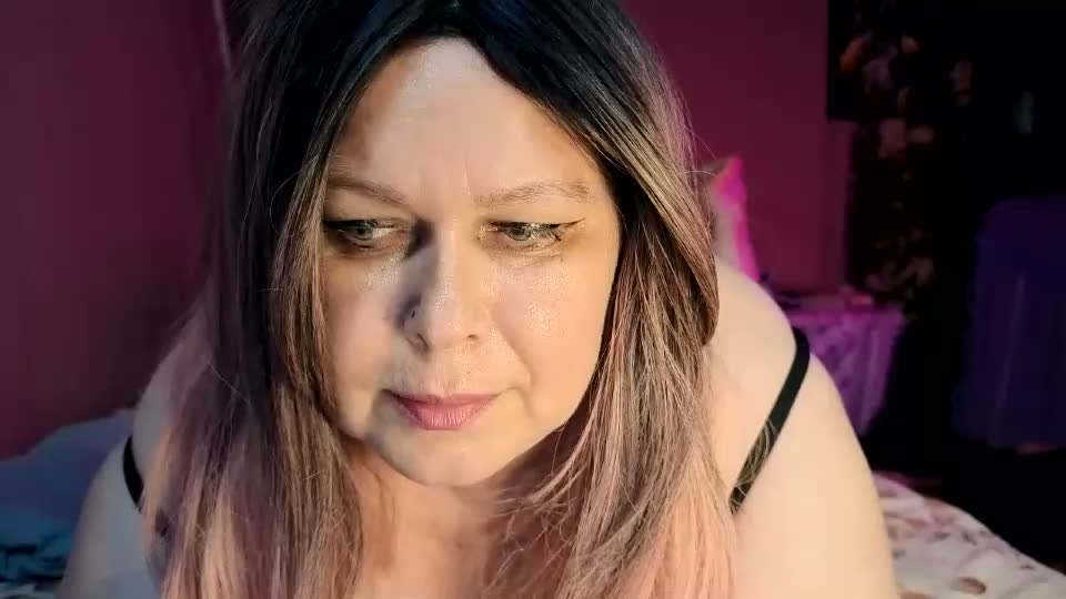 charleekendall Adult Chat August 16, 2026