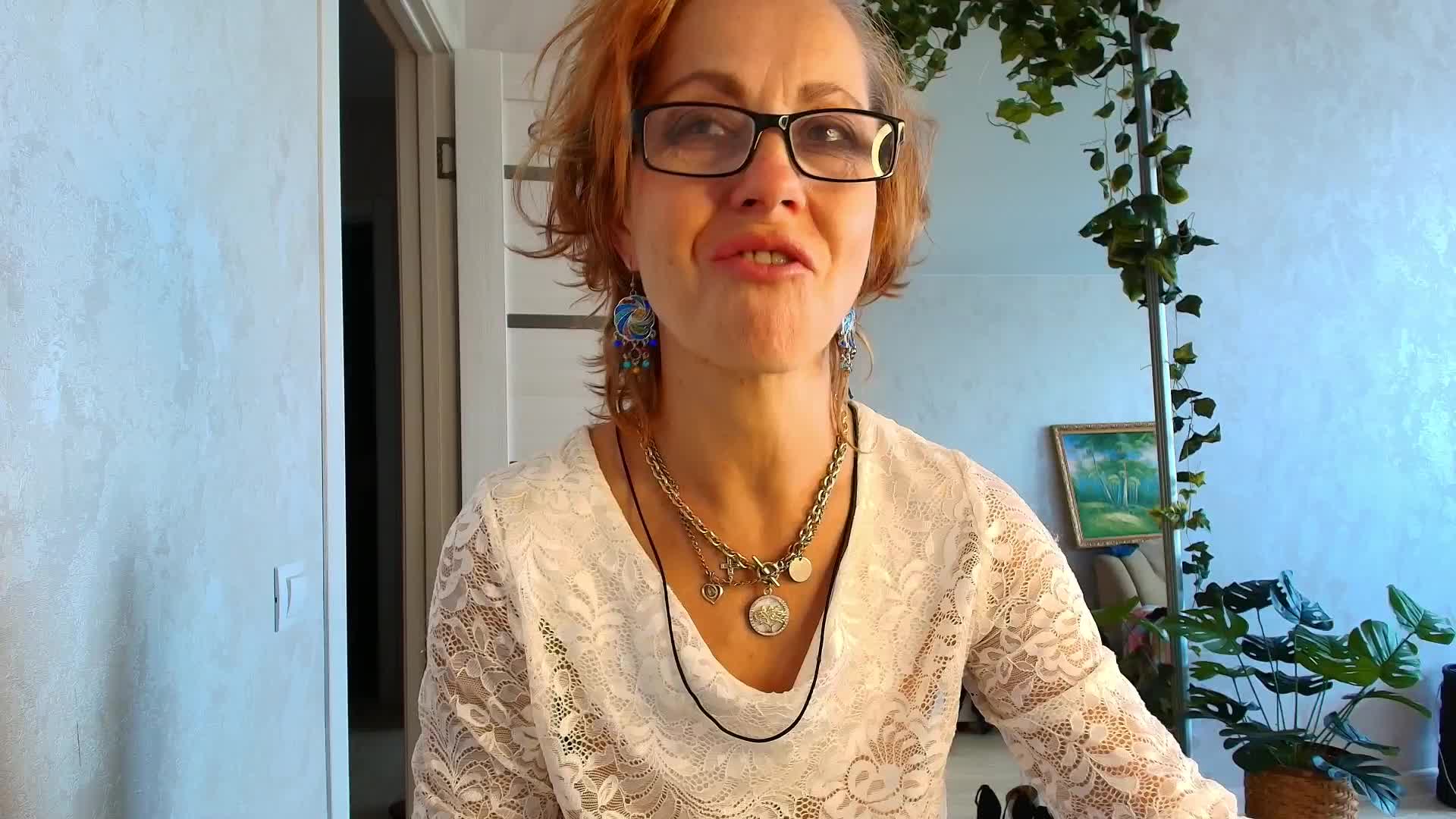 LioraWeiss Adult Chat August 16, 2026